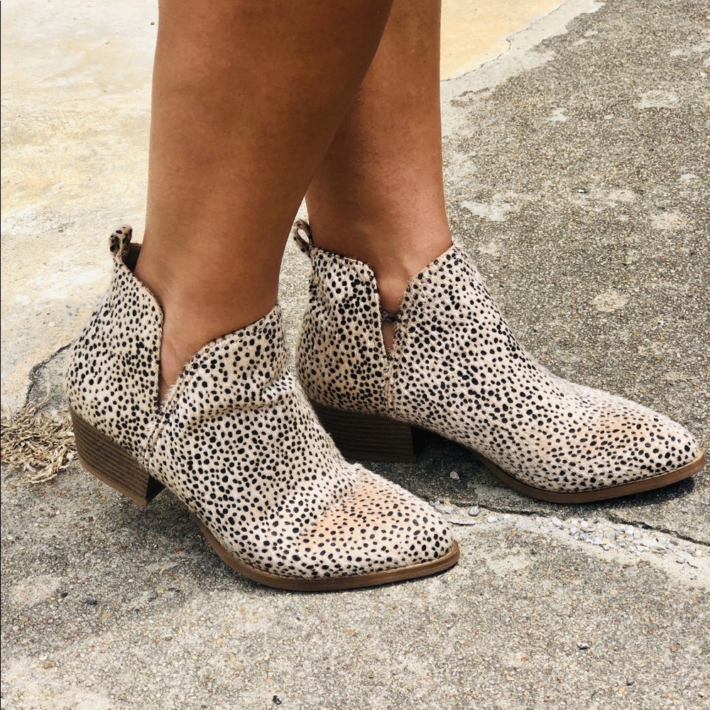 Caring Cheetah Booties